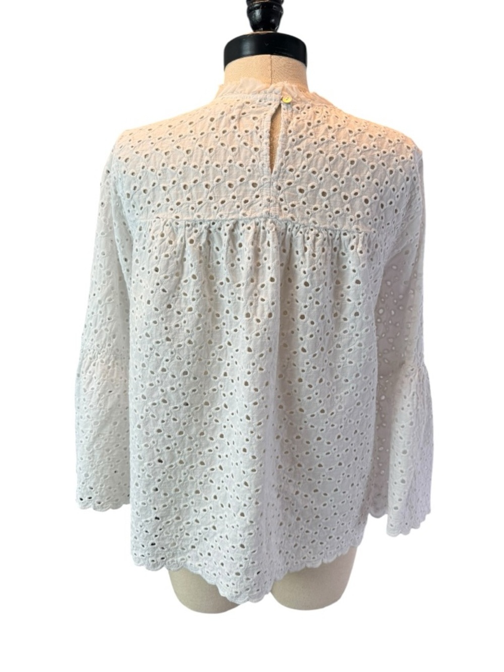 Velvet by Graham & Spencer White Eyelet Blouse Boho Ruffle Neck cottagecore - Picture 4 of 10